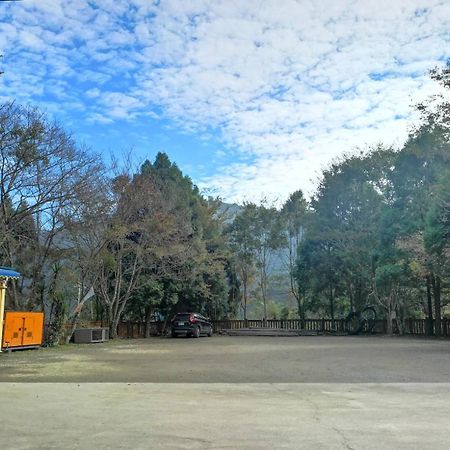 Lu-Lin B&B Wufeng  Екстер'єр фото
