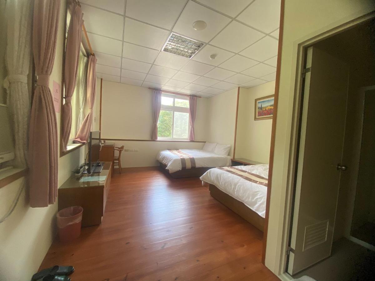 Lu-Lin B&B Wufeng  Екстер'єр фото